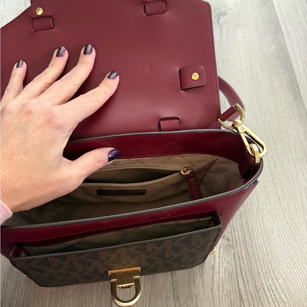 Michael Kors Red and brown Signature Satchel - Picture 3 of 4
